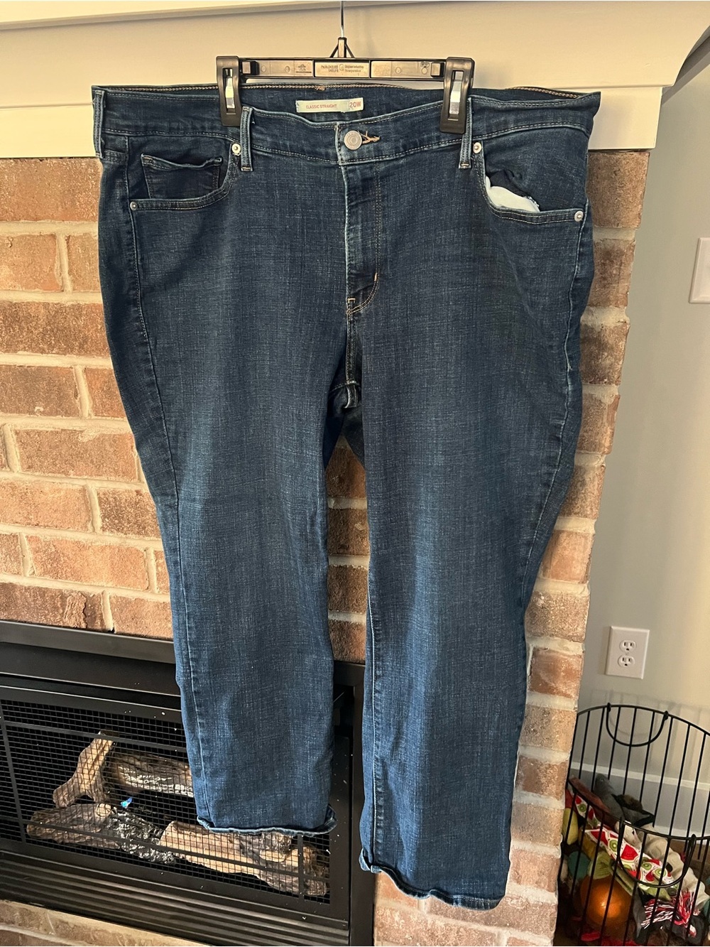 Levi's Women's Straight Leg Jeans in Dark Blue Wash